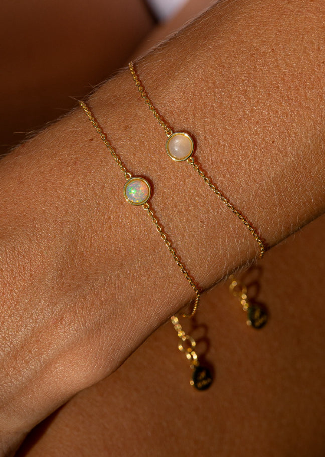 BALANCE Moonstone Bracelet – Gold Vermeil (2.5 Microns) on 925 Sterling Silver